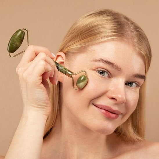 Gua sha visage Pierre naturelle de jade 