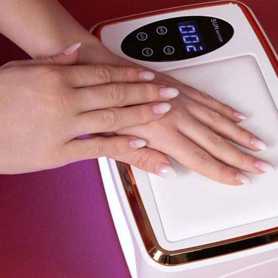 Lampe UV ongles  finition élegante